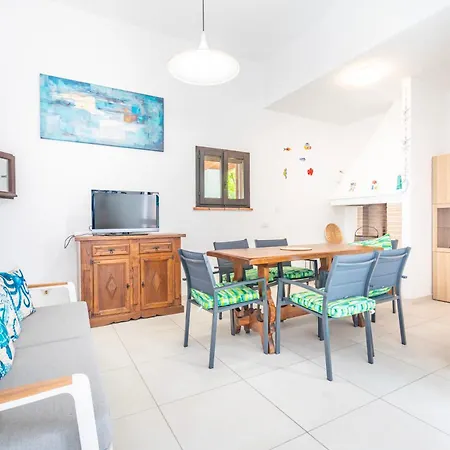 A Geremeas A Due Passi Dalla Spiaggia Villa